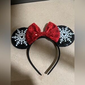 Brand new minnie  mouse ears